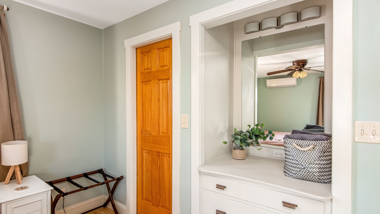 Photo of Others in Malletts Bay