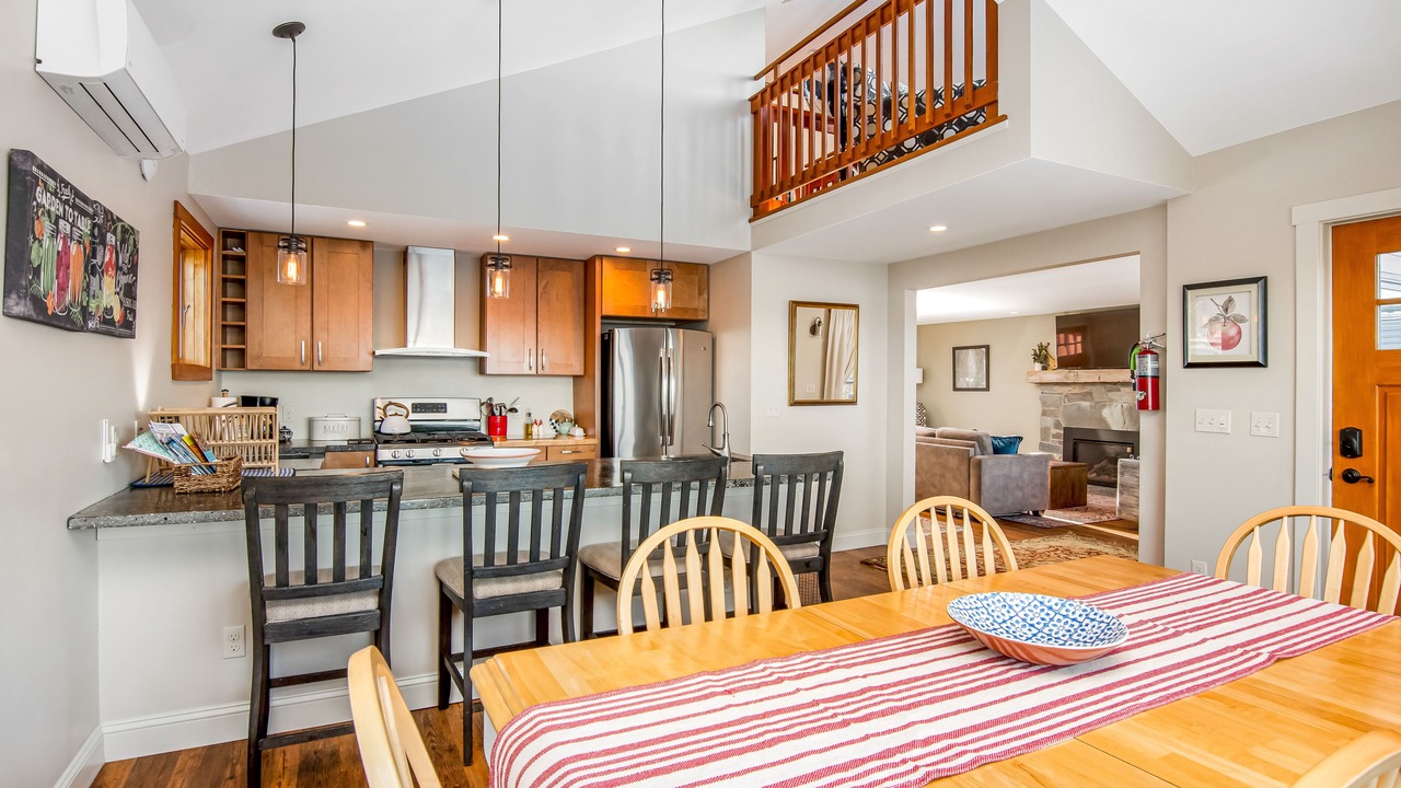 Photo of Others in Malletts Bay