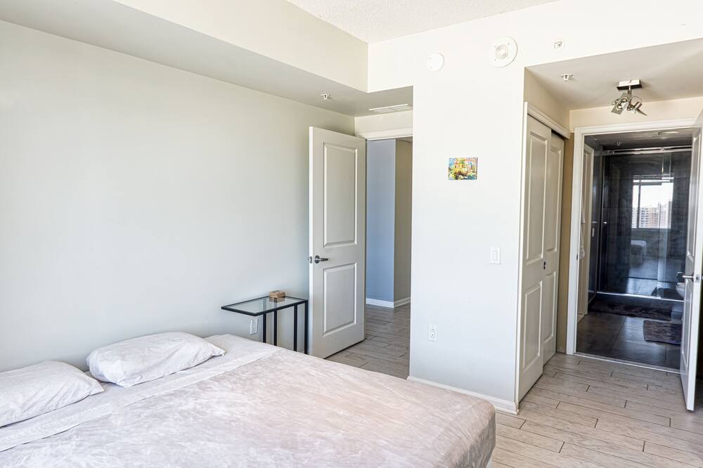 Photo of Bedroom in Downtown