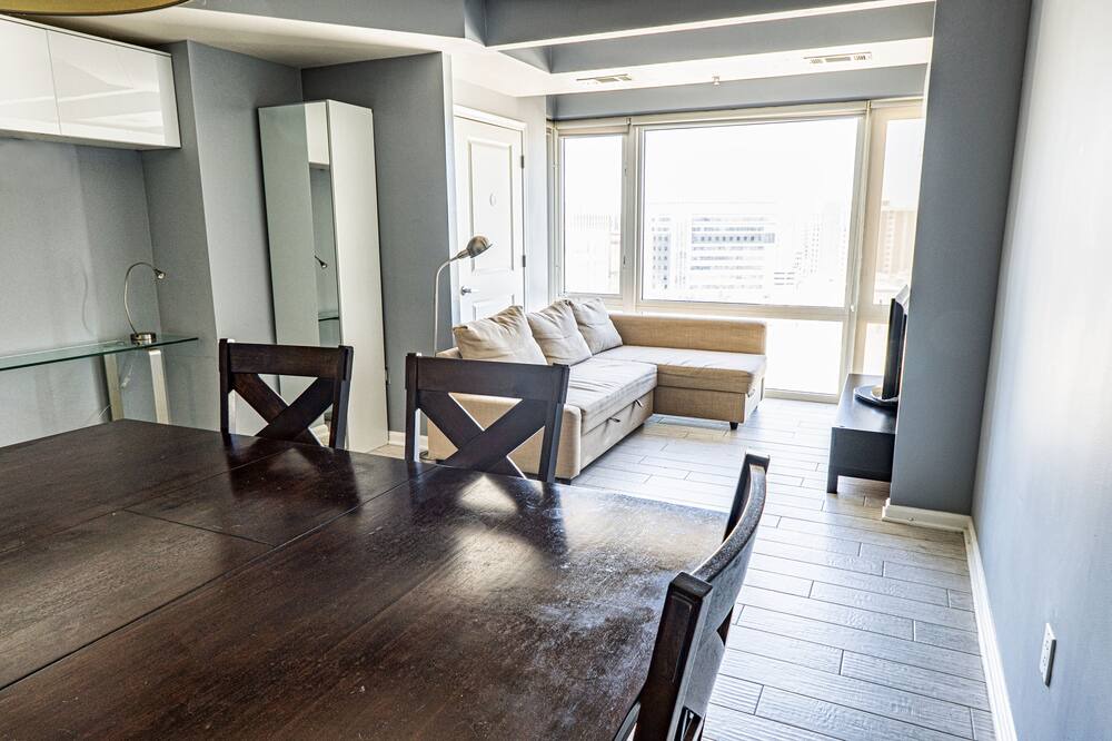 Photo of Livingroom in Downtown