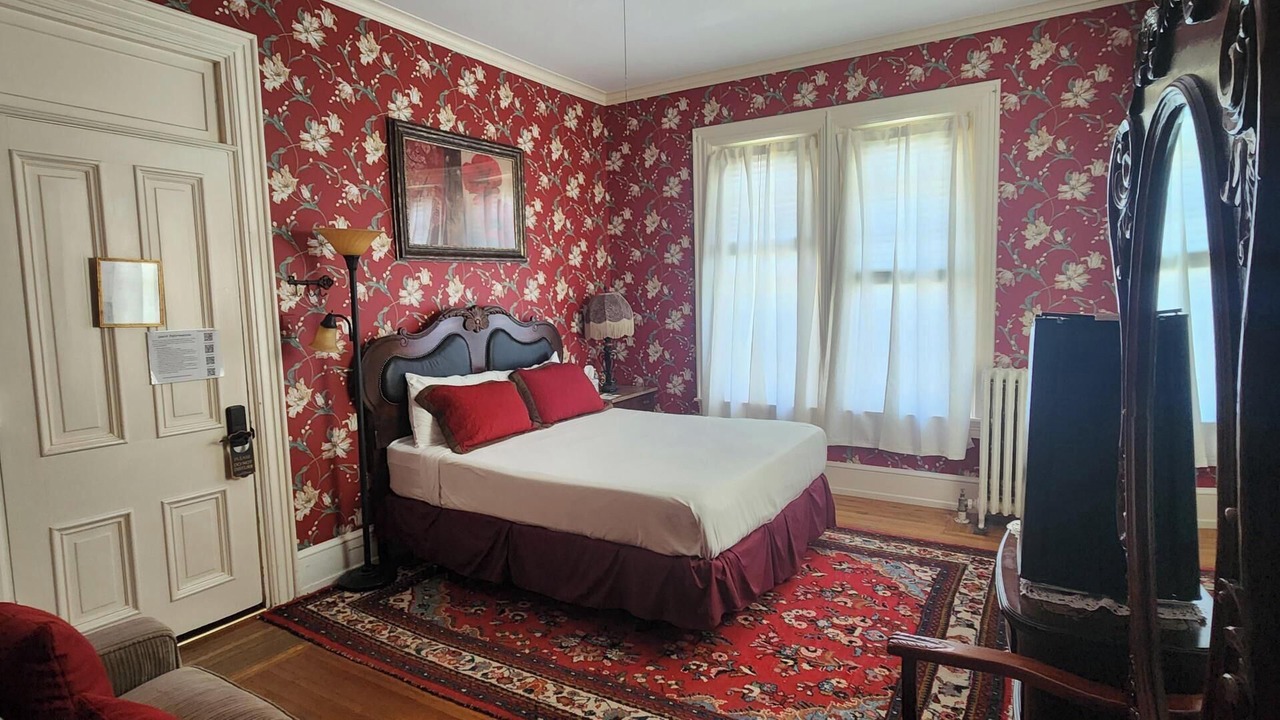 Photo of Bedroom in Bird In Hand