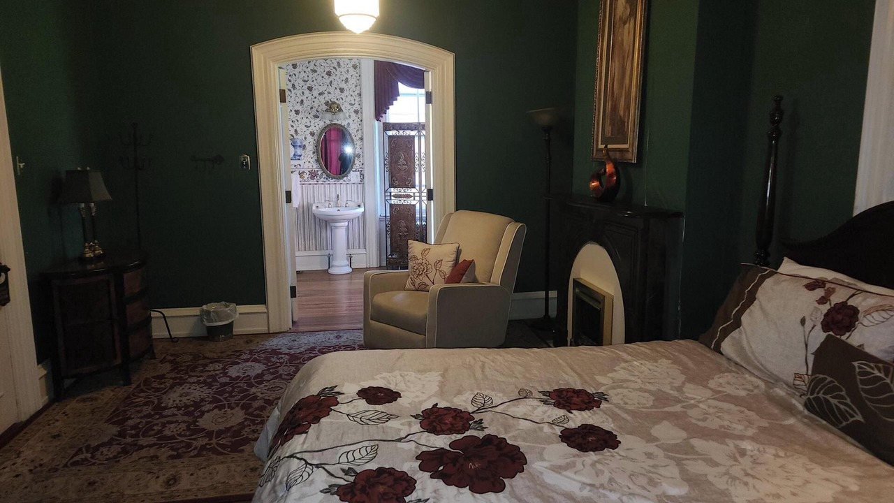 Photo of Bedroom in Bird In Hand