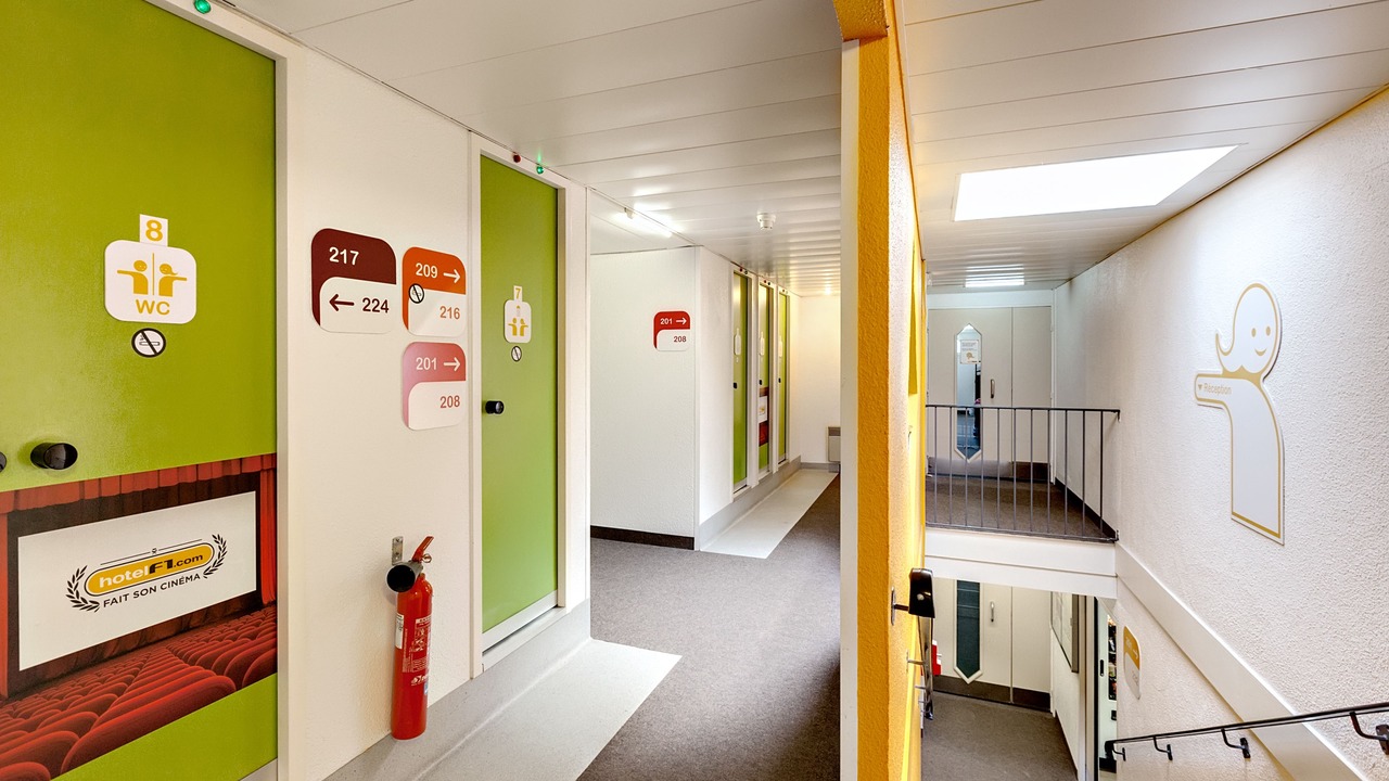 Photo of Others in Le Passage
