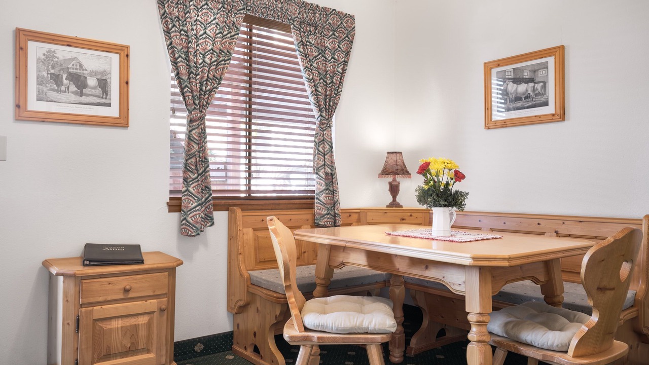 Photo of Bedroom in Leavenworth