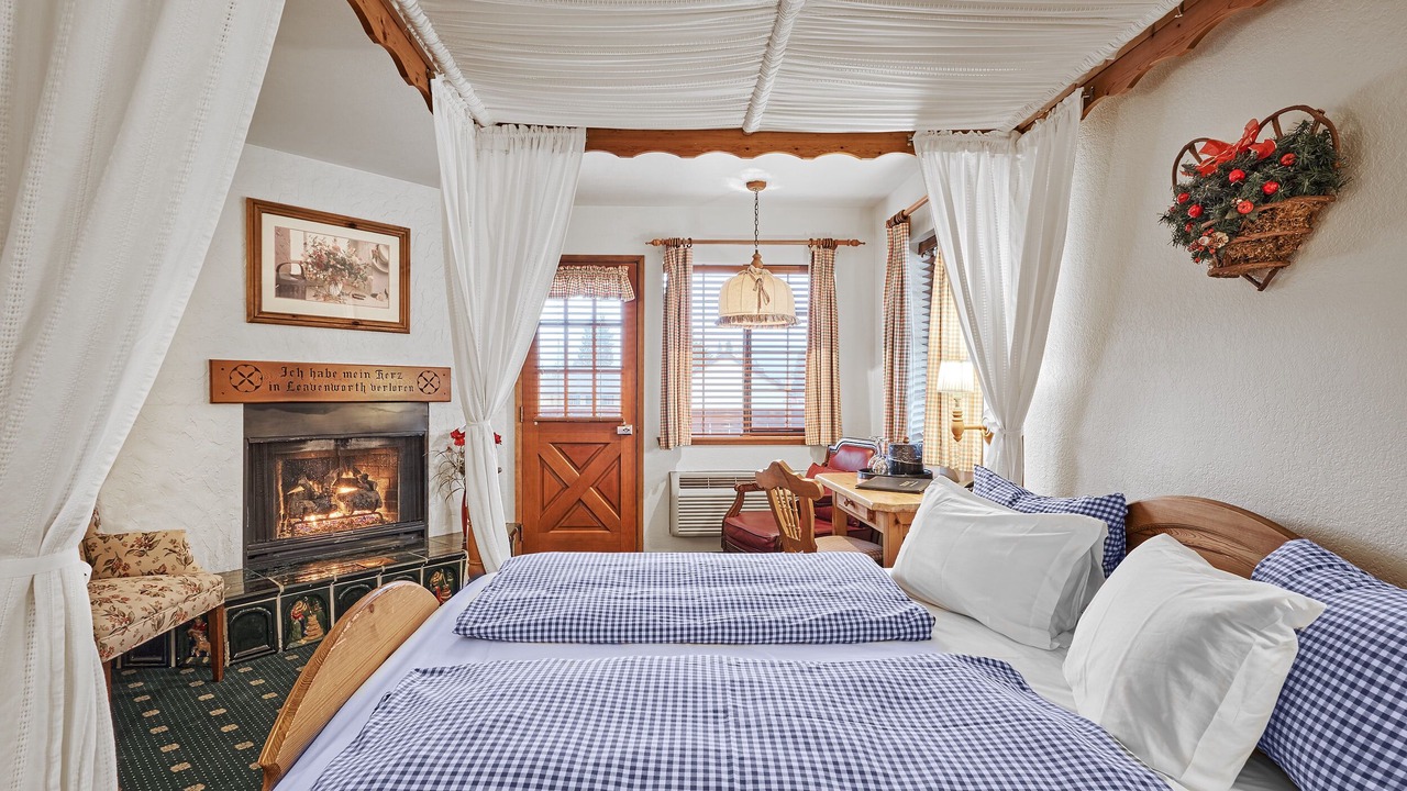 Photo of Others in Leavenworth