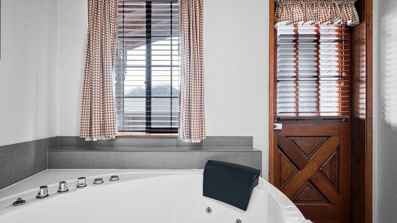 Photo of Bathroom in Leavenworth