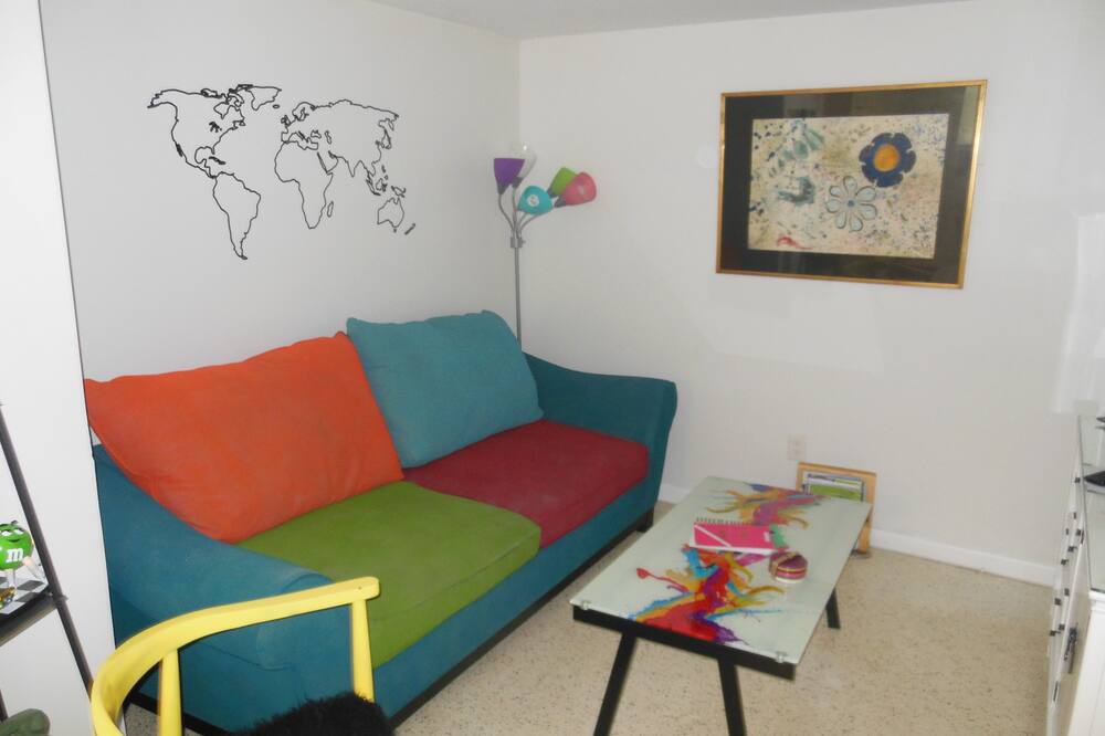Photo of Livingroom in Downtown Historic District