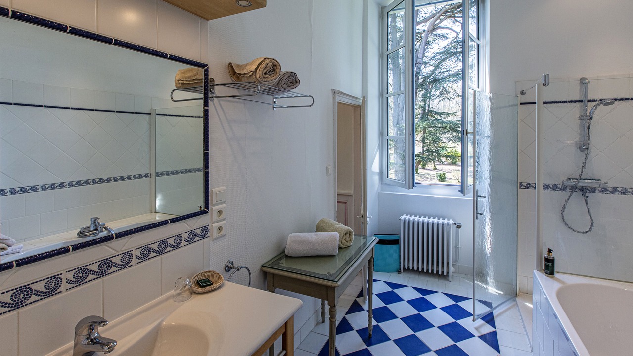 Photo of Bathroom in Pouille