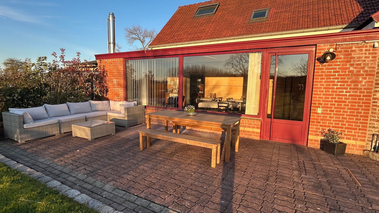 Photo of Outdoor in Merris