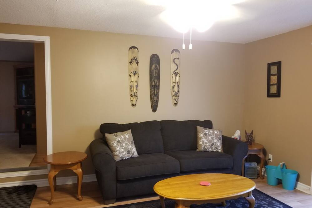 Photo of Livingroom in Carrying Place