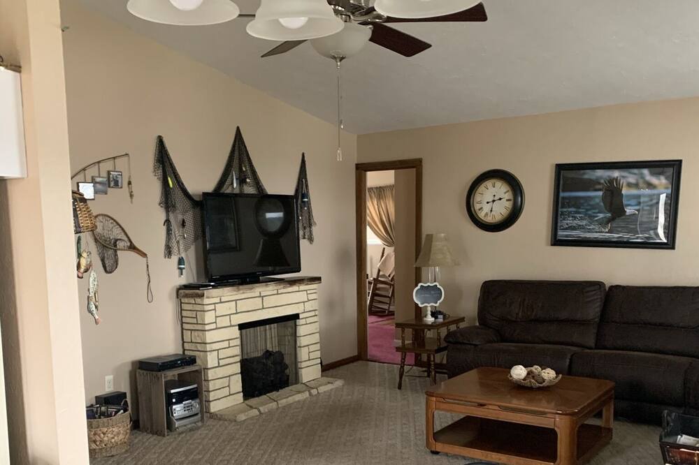 Photo of Livingroom in Bean Station