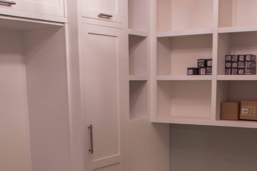 Photo of Bedroom in Queens Square