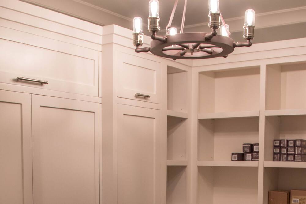 Photo of Bedroom in Queens Square