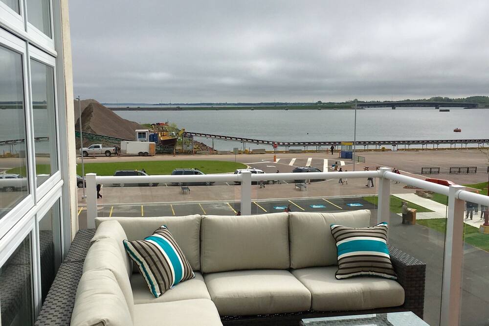 Photo of Patio Balcony in Queens Square