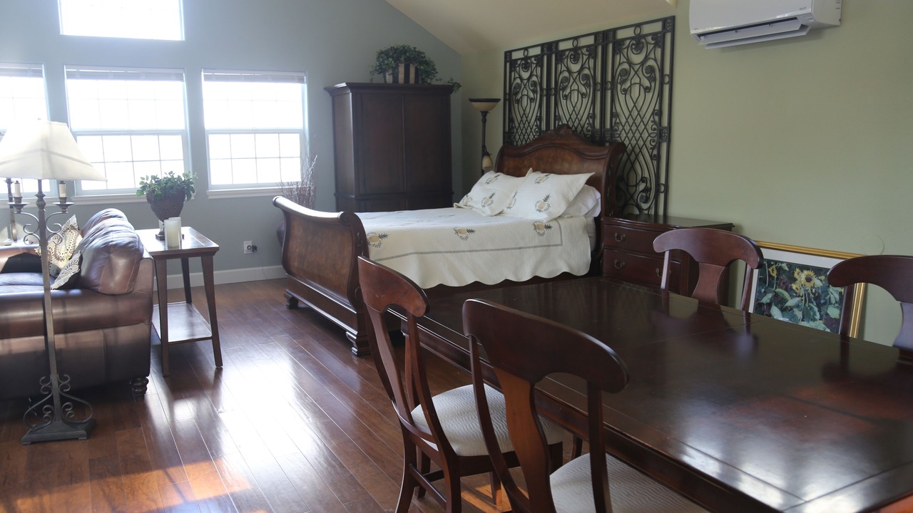 Photo of Others in Olympia