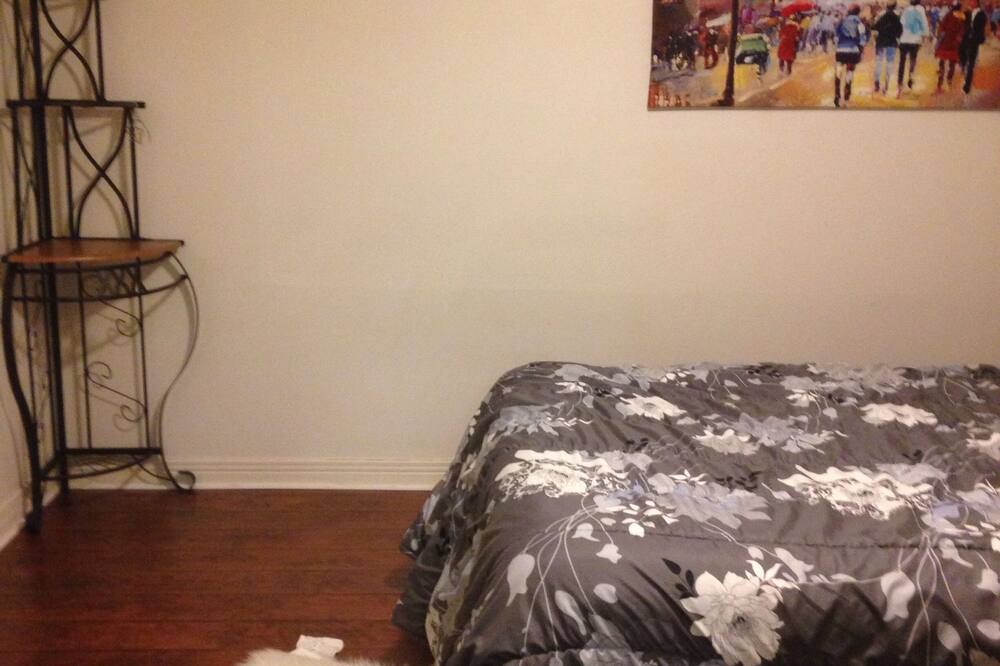 Photo of Bedroom in Ottawa Division