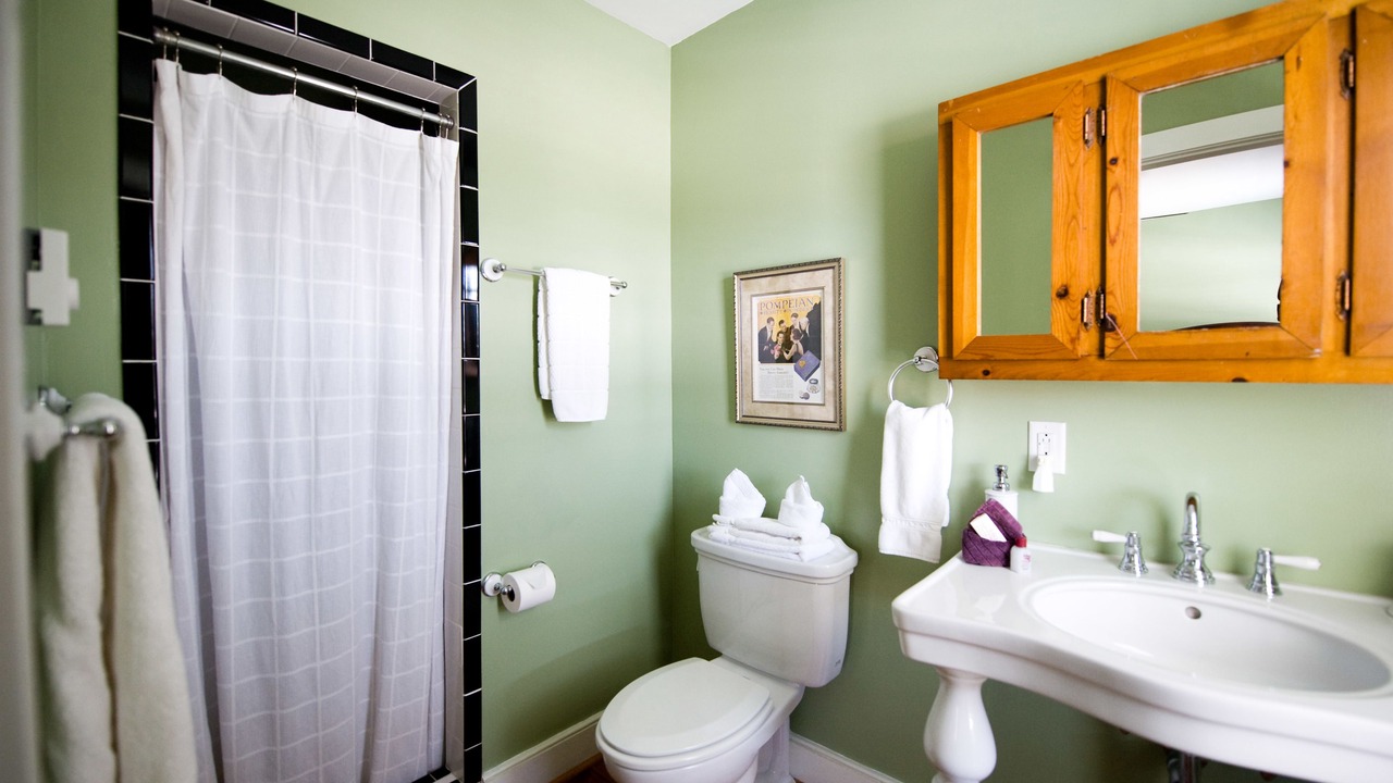 Photo of Bathroom in Sperryville