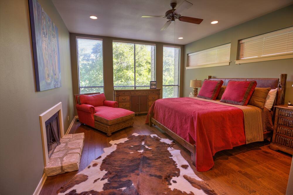 Photo of Bedroom in Hunt