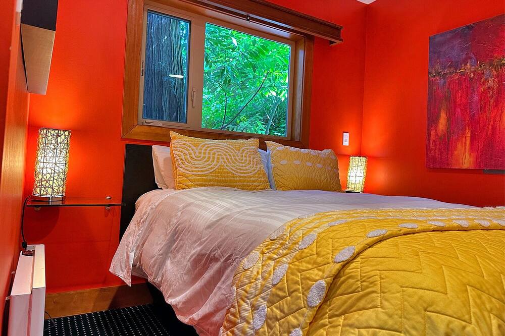 Photo of Bedroom in Lake City