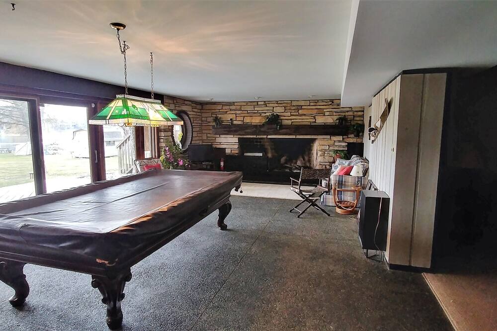 Photo of Livingroom in Powers Lake