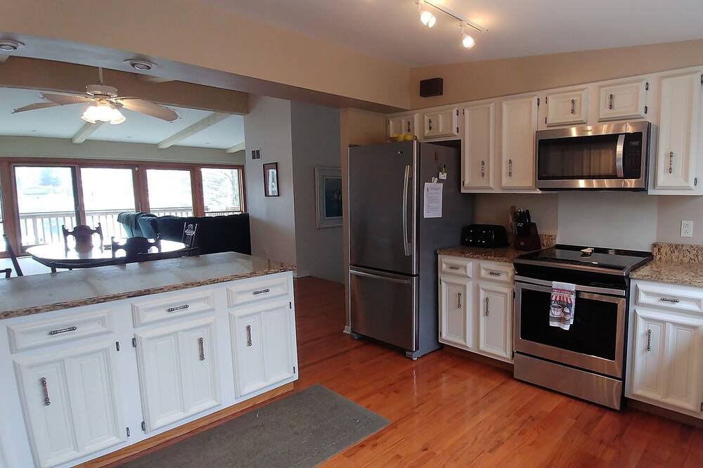 Photo of Kitchen in Powers Lake