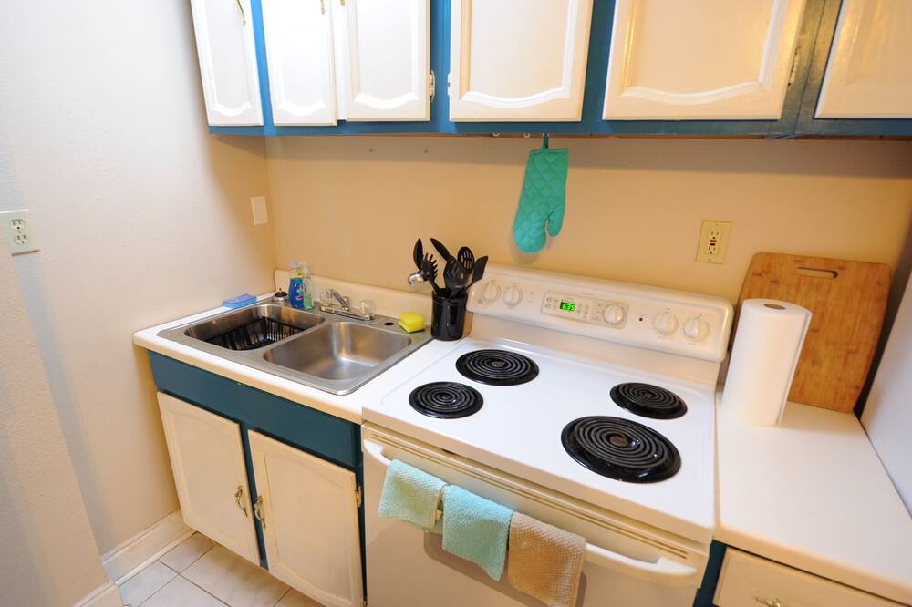 Photo of Kitchen in Suwannee