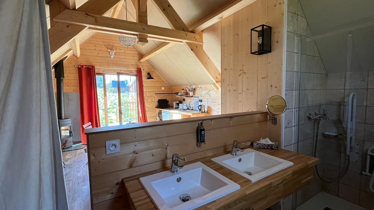 Photo of Bathroom in Sainte-Honorine-de-Ducy