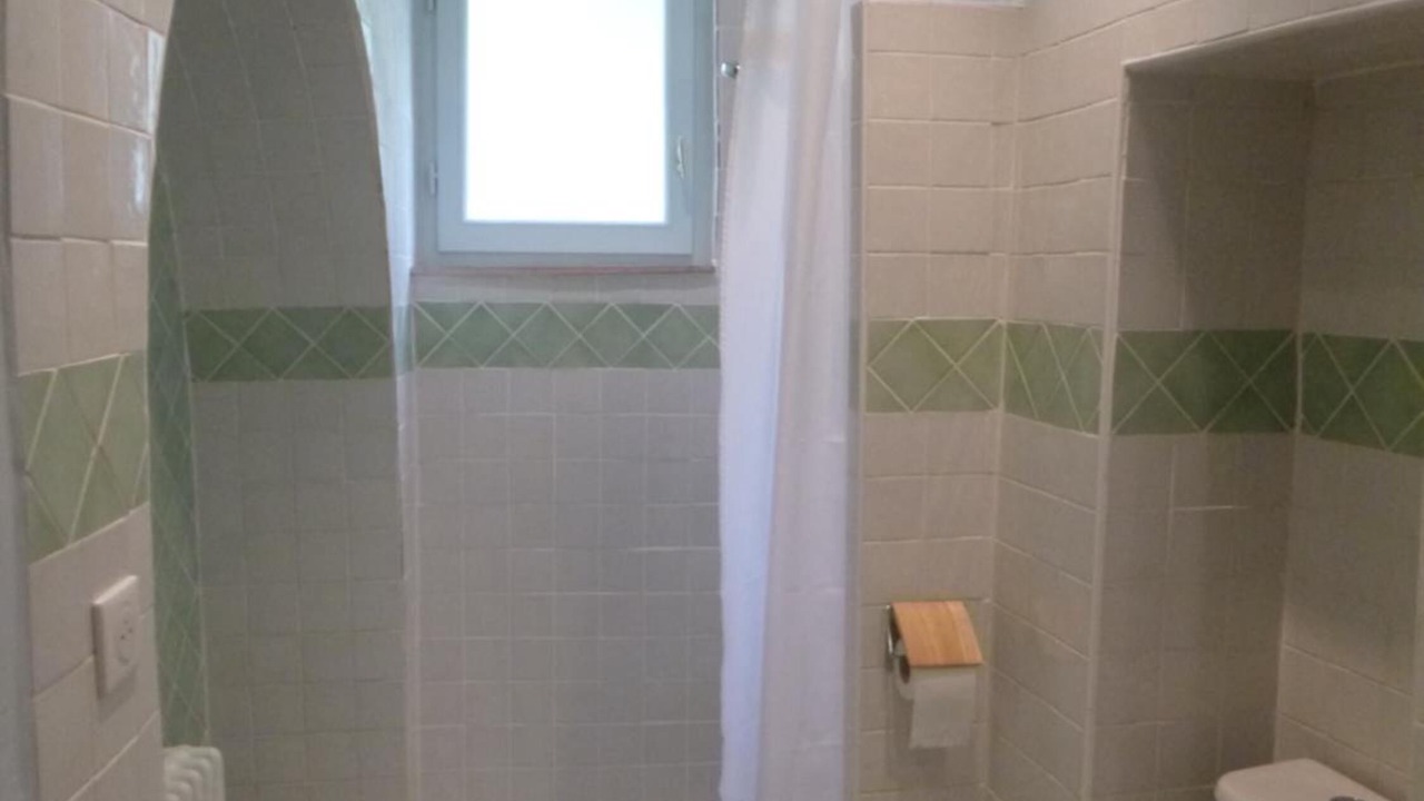 Photo of Bathroom in Clermont-Dessous