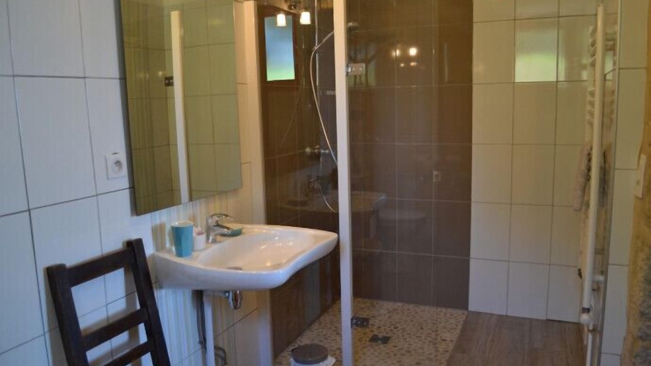 Photo of Bathroom in Clermont-Dessous