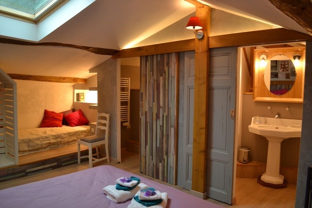 Photo of Bedroom in Clermont-Dessous