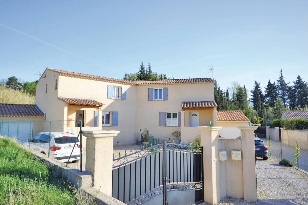 Photo of Outdoor in Loriol-du-Comtat