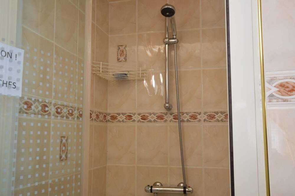 Photo of Bathroom in Roquecor