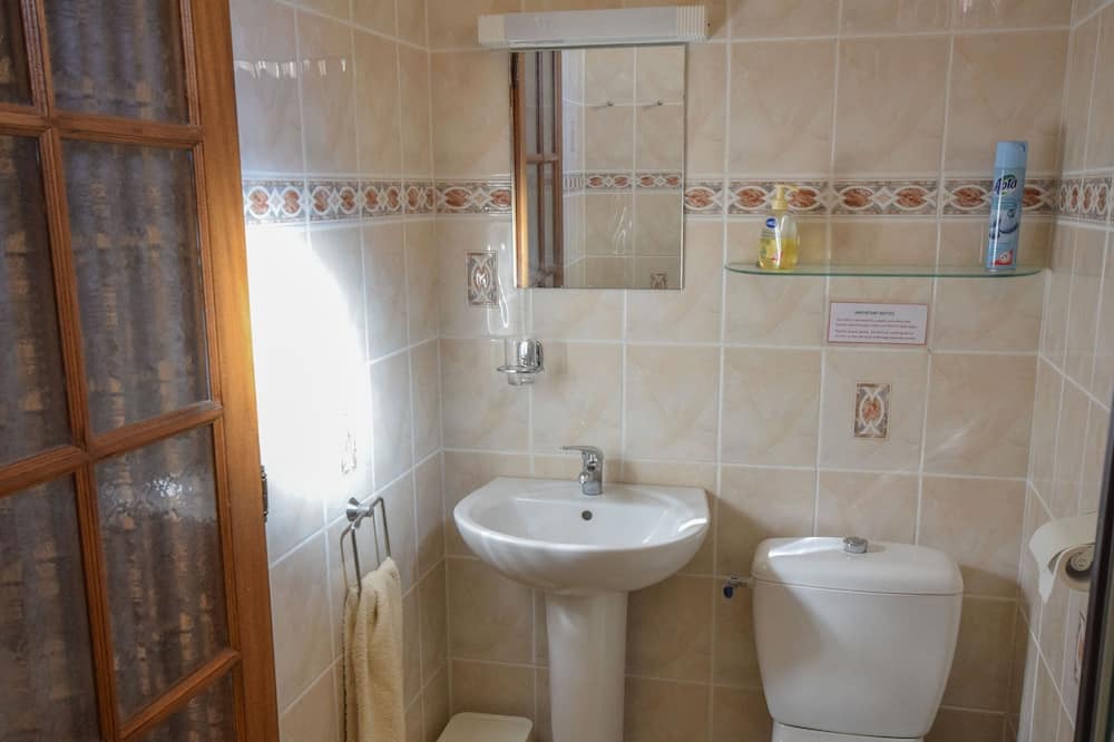 Photo of Bathroom in Roquecor