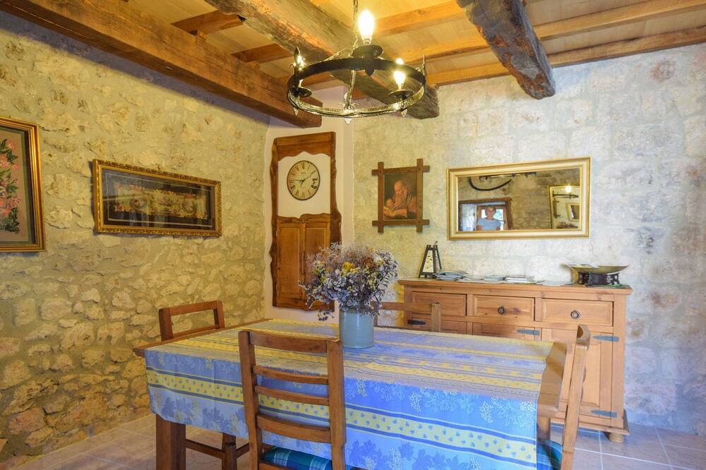 Photo of Livingroom in Roquecor