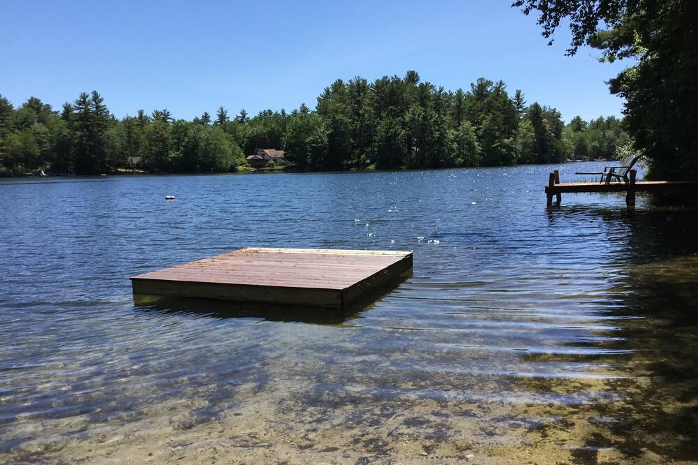 Photo of Outdoor in East Wakefield