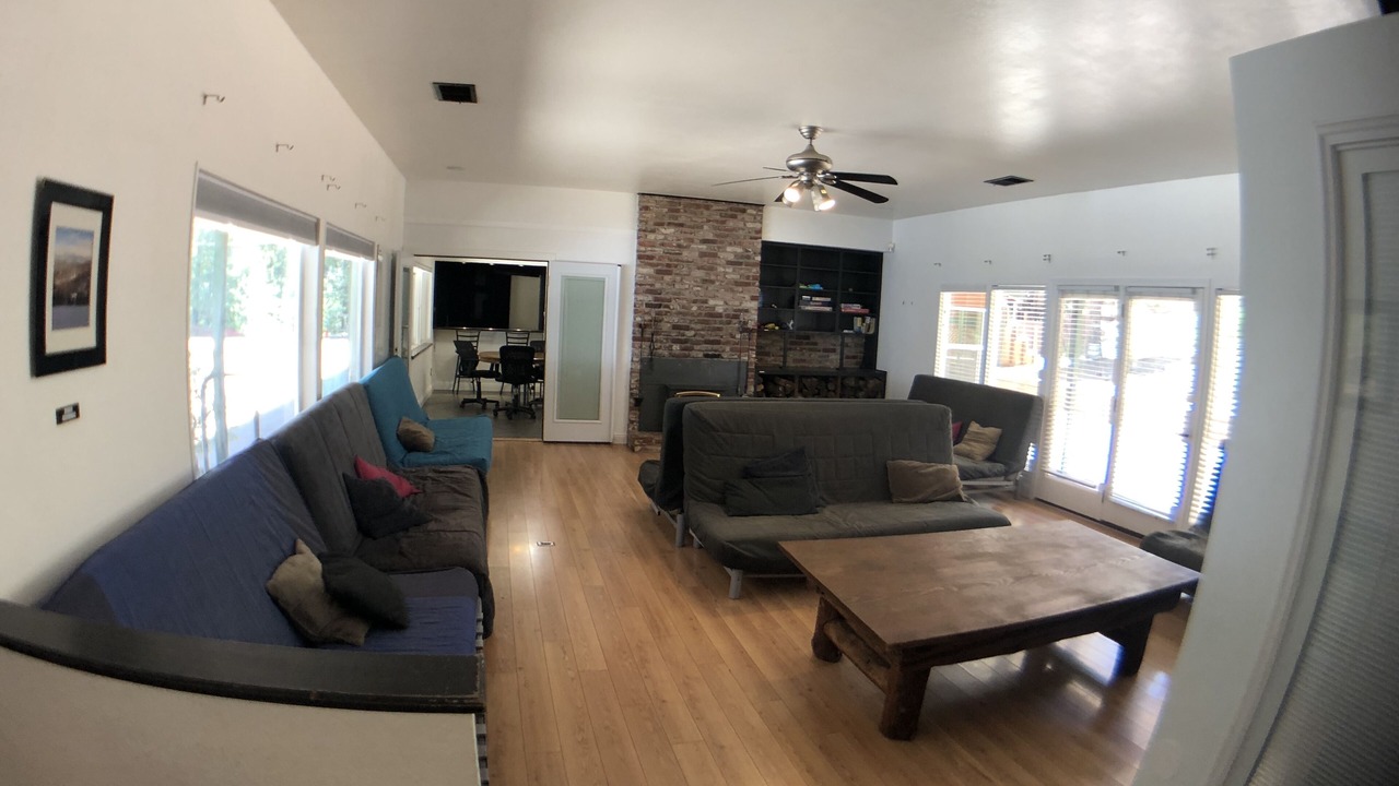 Photo of Livingroom in Dutch Flat