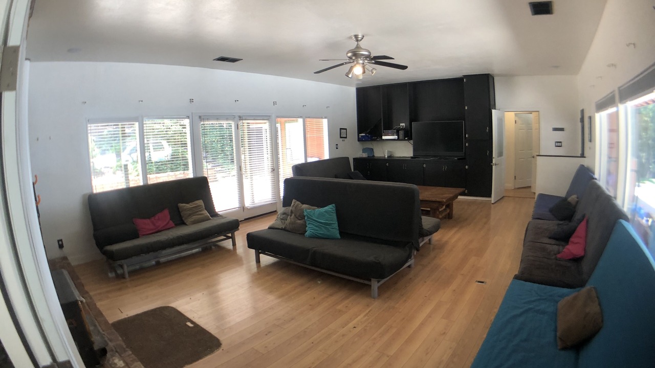 Photo of Livingroom in Dutch Flat