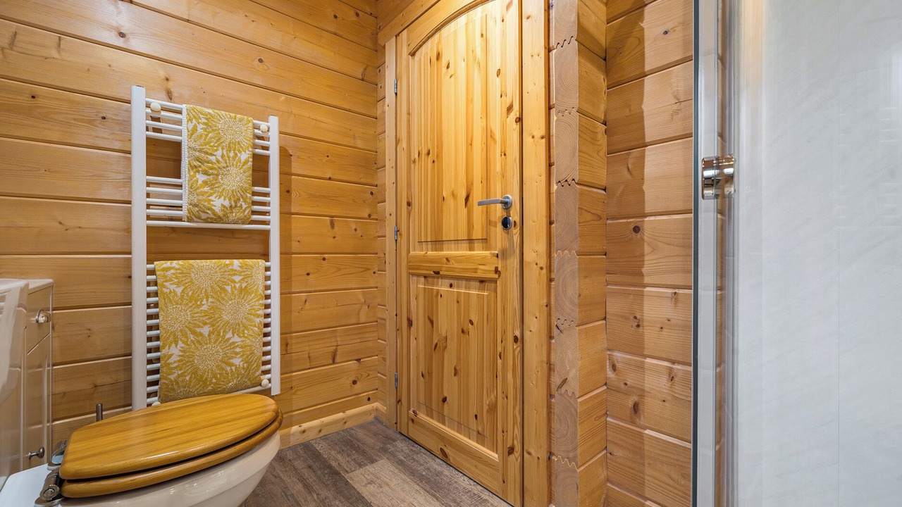 Photo of Bathroom in Newland Near Ulverston