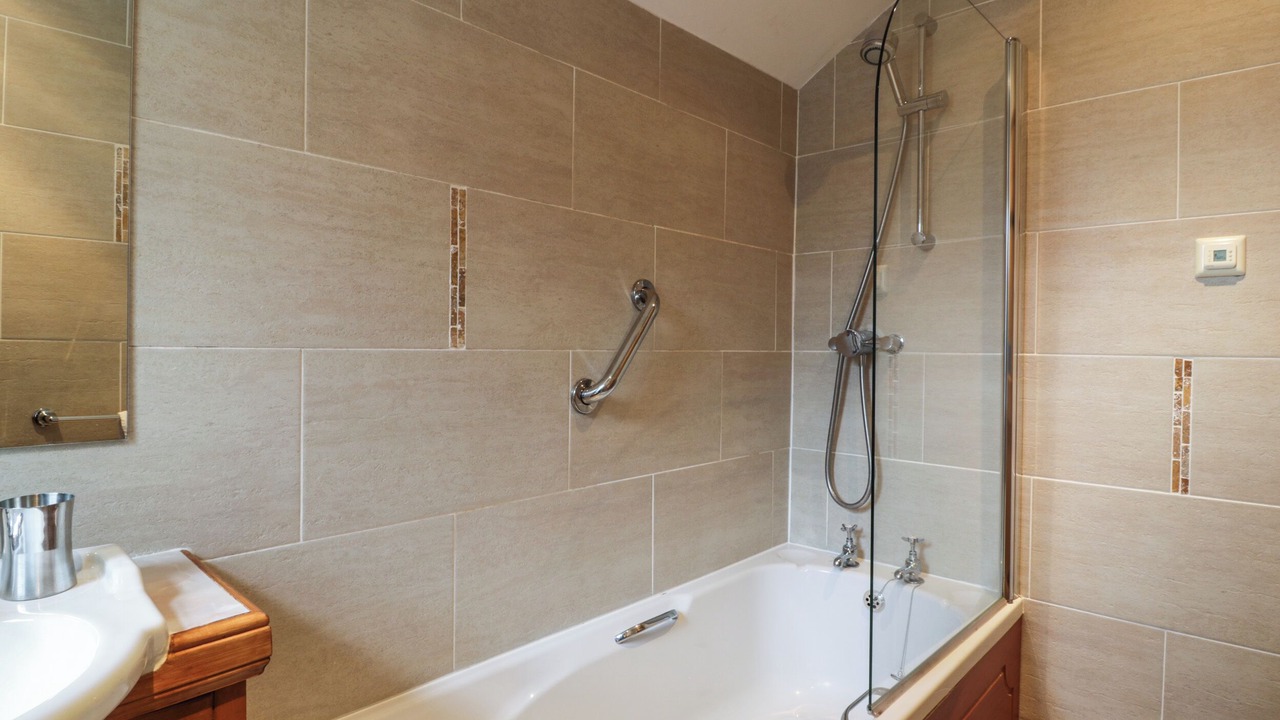 Photo of Bathroom in Kelso