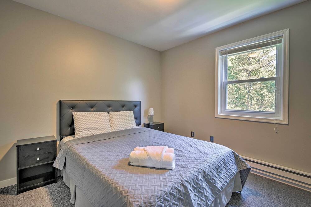 Photo of Others in Long Pond