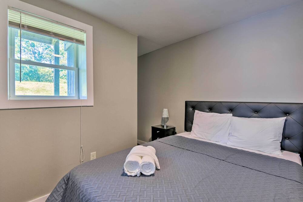 Photo of Bedroom in Long Pond