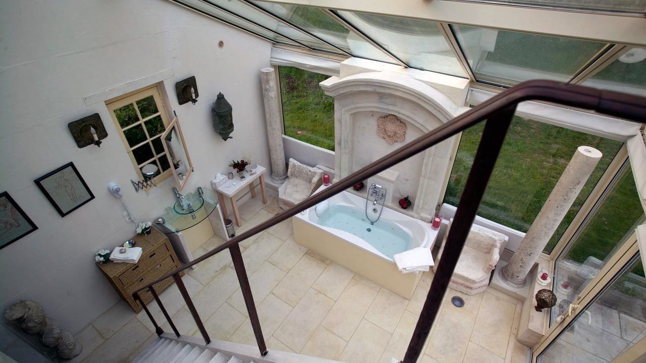 Photo of Bathroom in Durtal