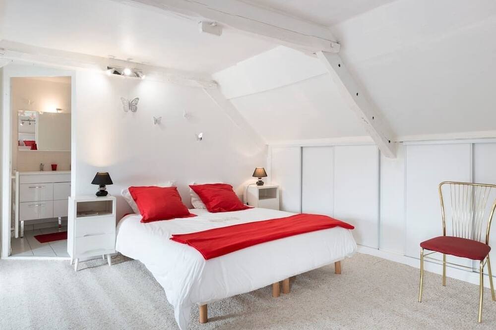 Photo of Bedroom in Corseul