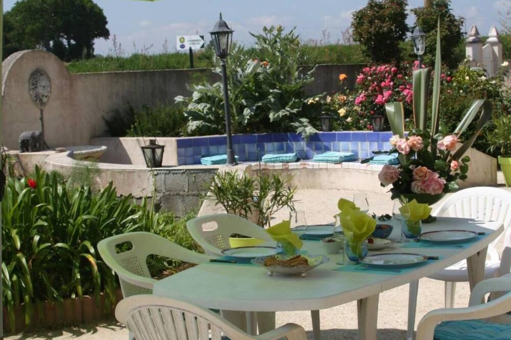 Photo of Patio Balcony in Corseul