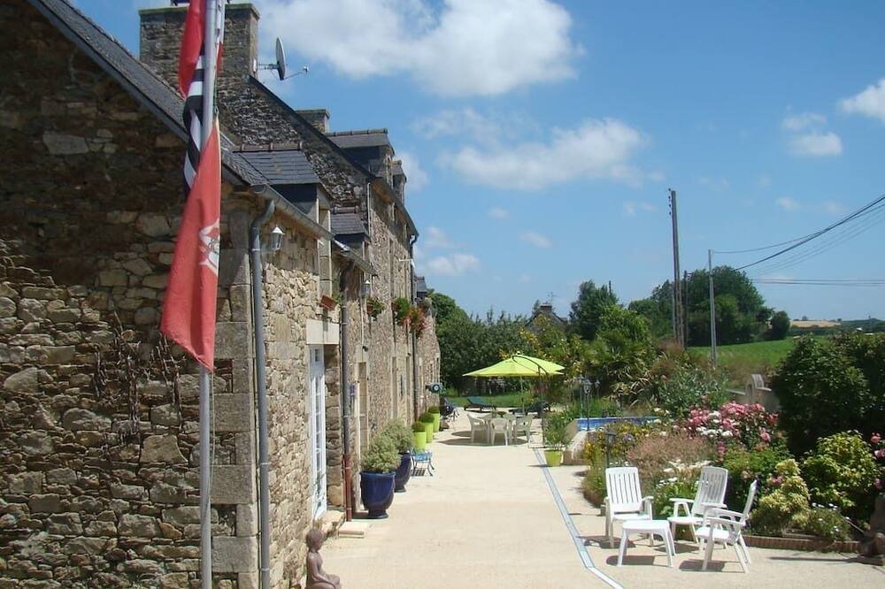 Photo of Outdoor in Corseul
