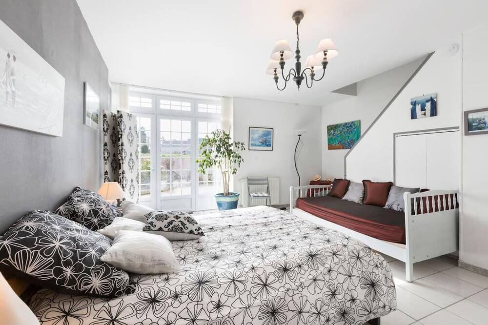 Photo of Bedroom in Corseul