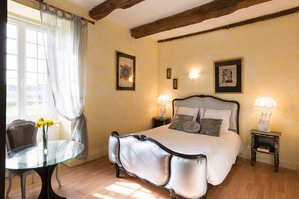 Photo of Bedroom in Corseul
