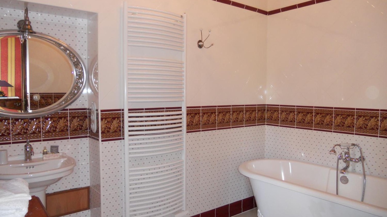 Photo of Bathroom in Equilly
