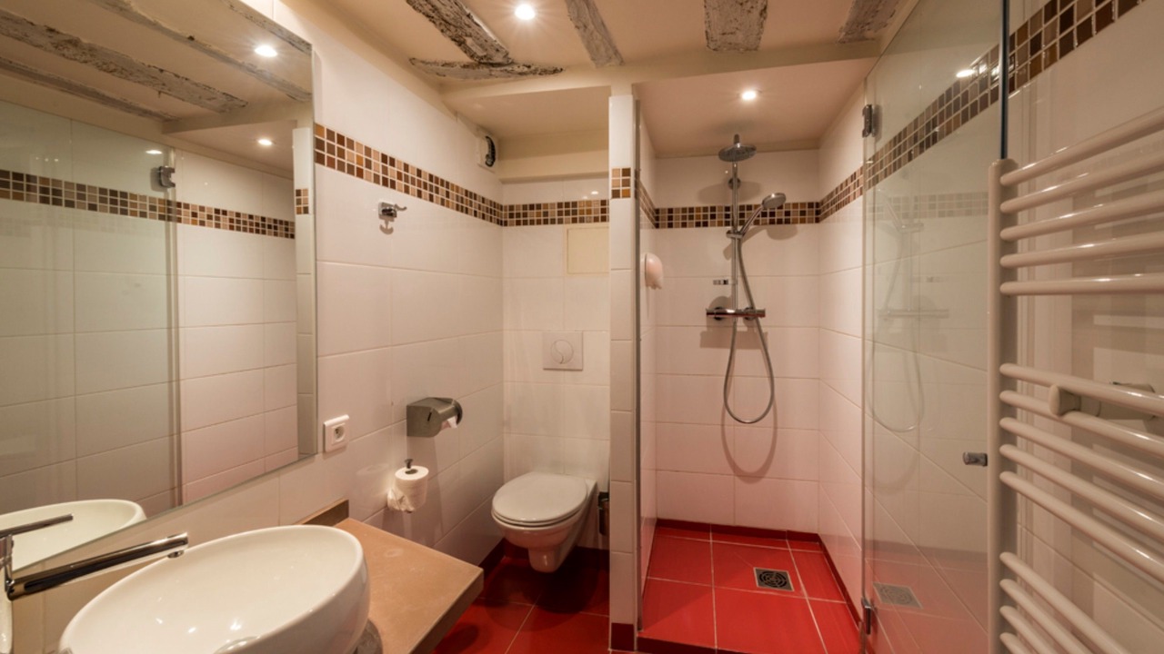 Photo of Bathroom in Marly-le-Roi
