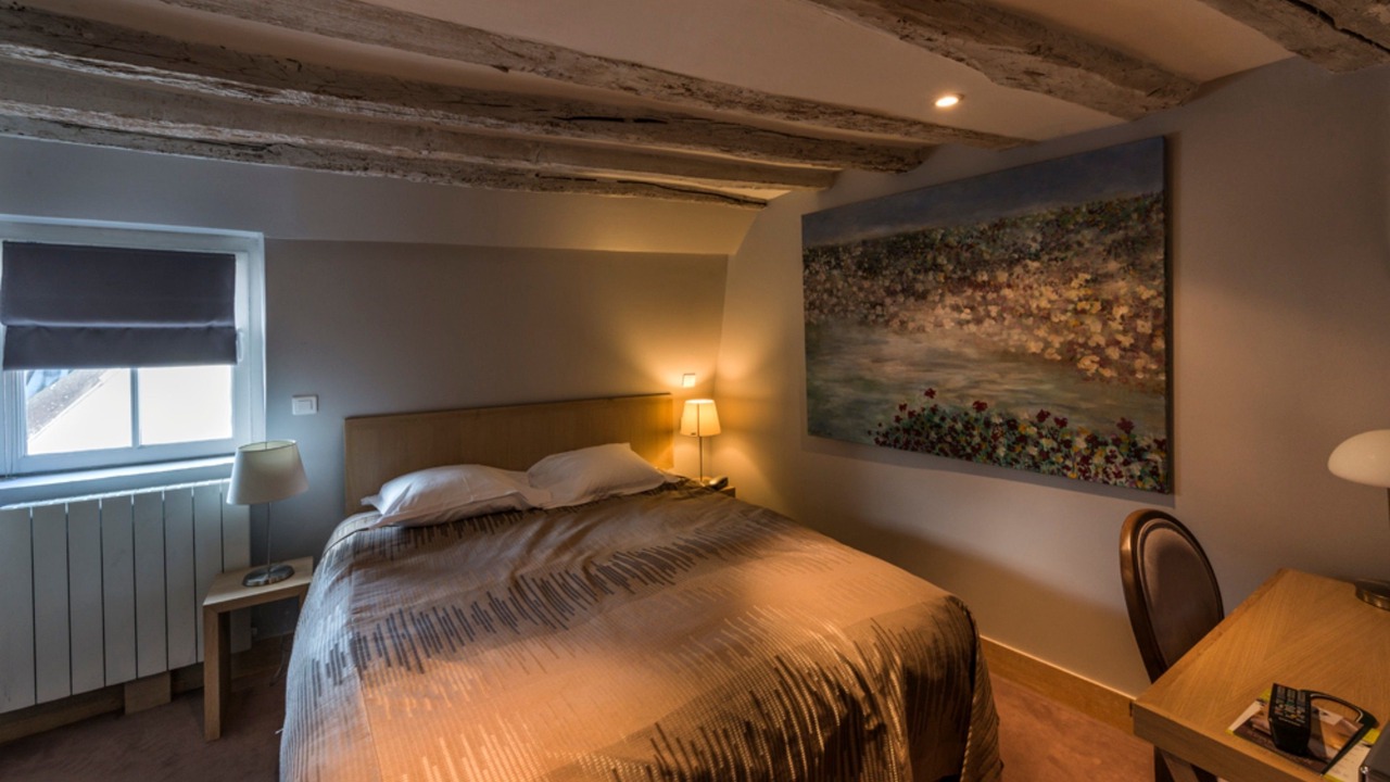 Photo of Bedroom in Marly-le-Roi